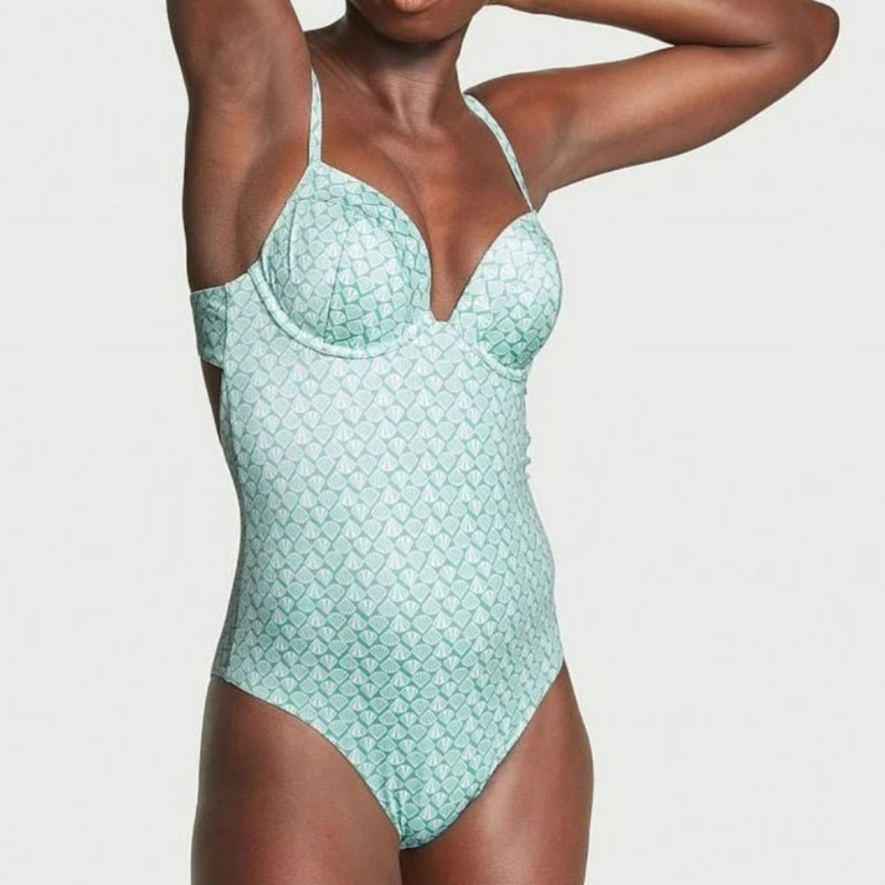 NWOT Victoria's Secret Sexy Tee One Piece Swimsuit in Aqua, Size M